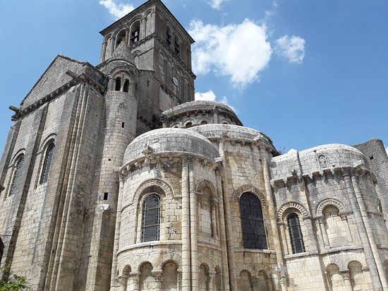 Église Saint-Pierre de Chauvigny