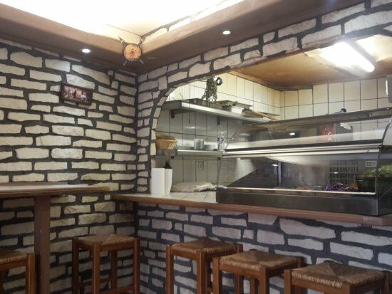 Chez Refik