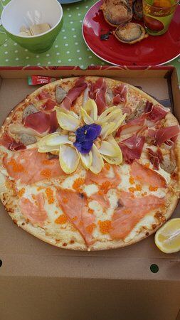 Gina pizza
