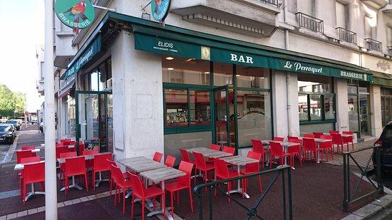 Le Perroquet