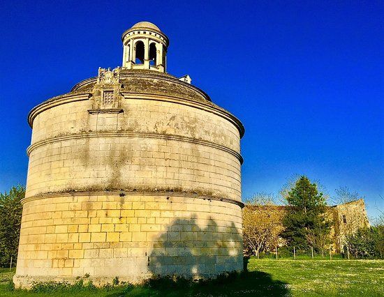 Pigeonnier de Montierneuf