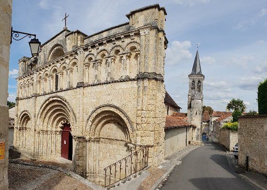 l'église Saint-Jacques d'Aubeterre-sur-Dronne
