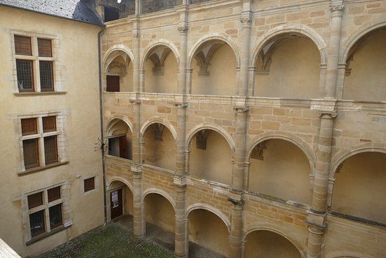La Maison Carrée de Nay