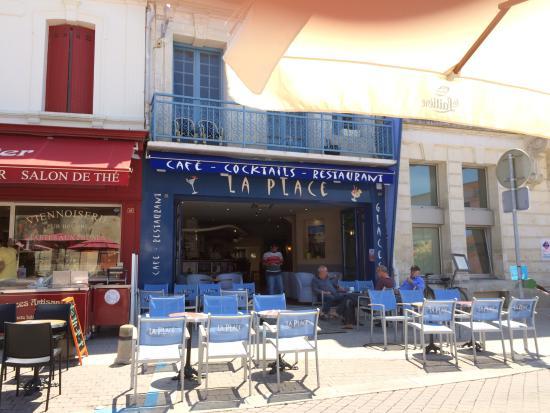 Cafe De La Place