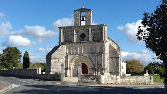 l'église Saint-Vivien de Breuillet