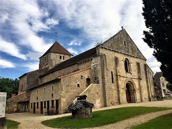 église Saint-Pierre-et-Saint-Paul d'Usson-du-Poitou