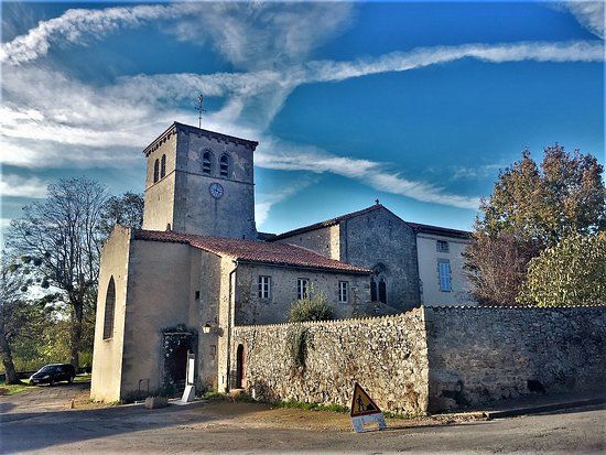 l'église Saint-Jouin de Mauléon