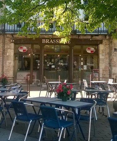 Le Cafe des Arts