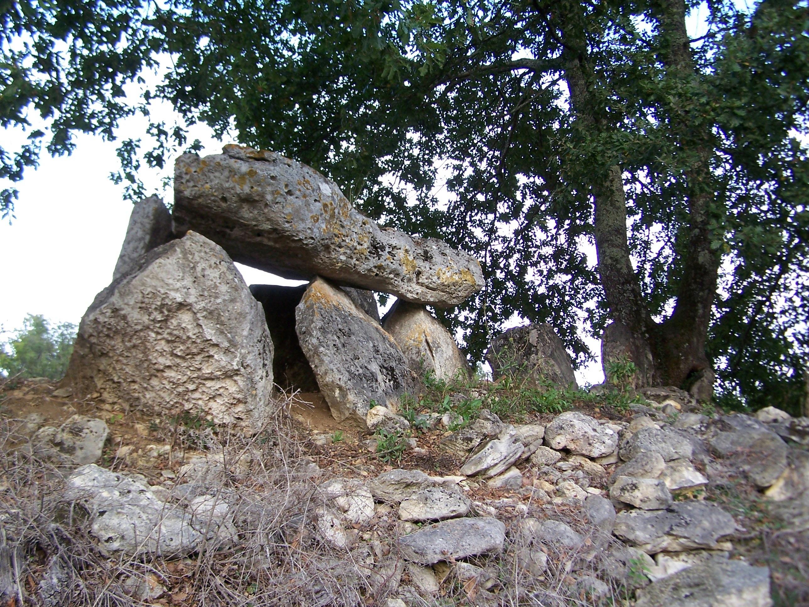 dolmen de Curton