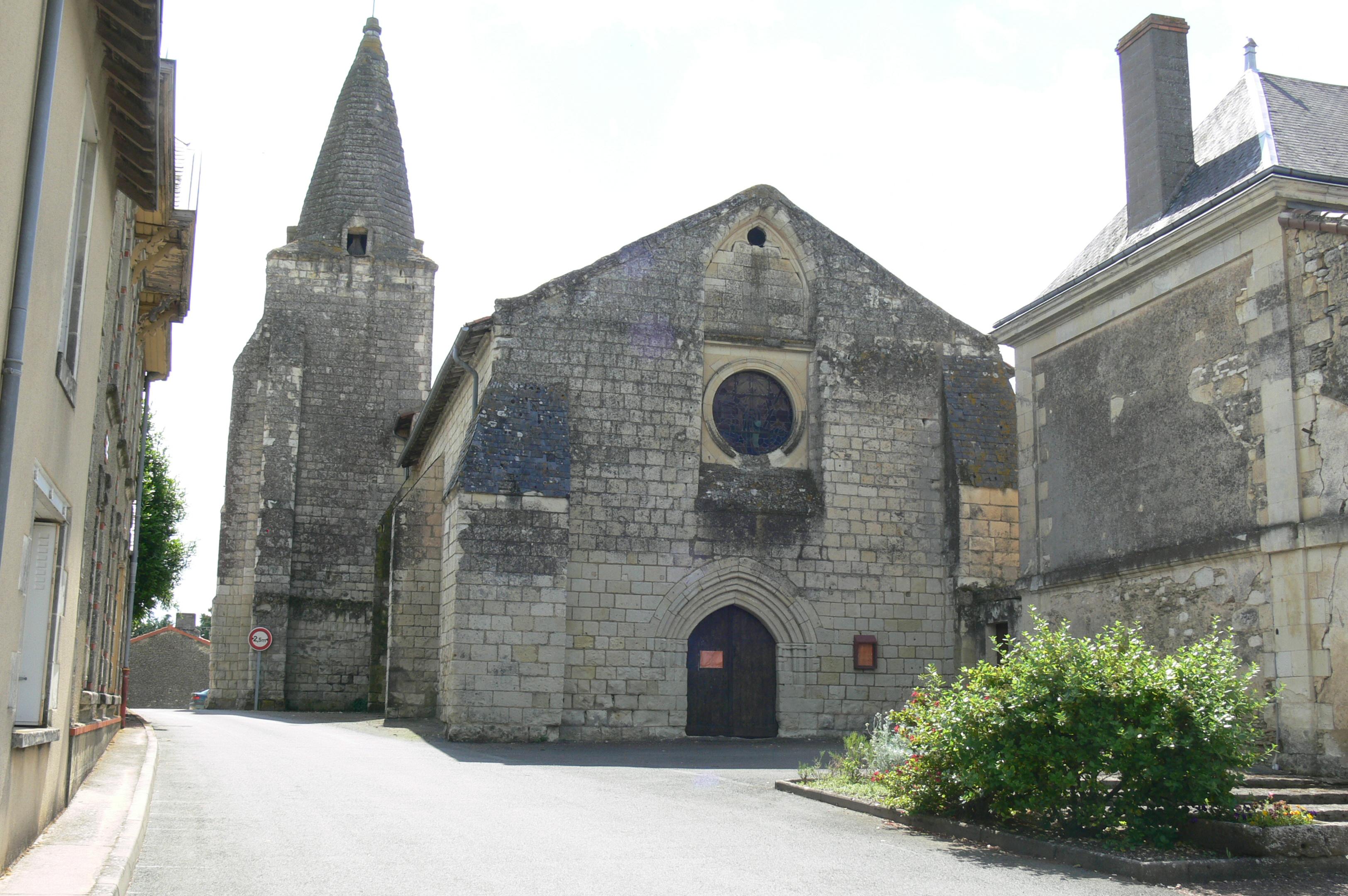 église Saint-Maximin de Mouterre-Silly