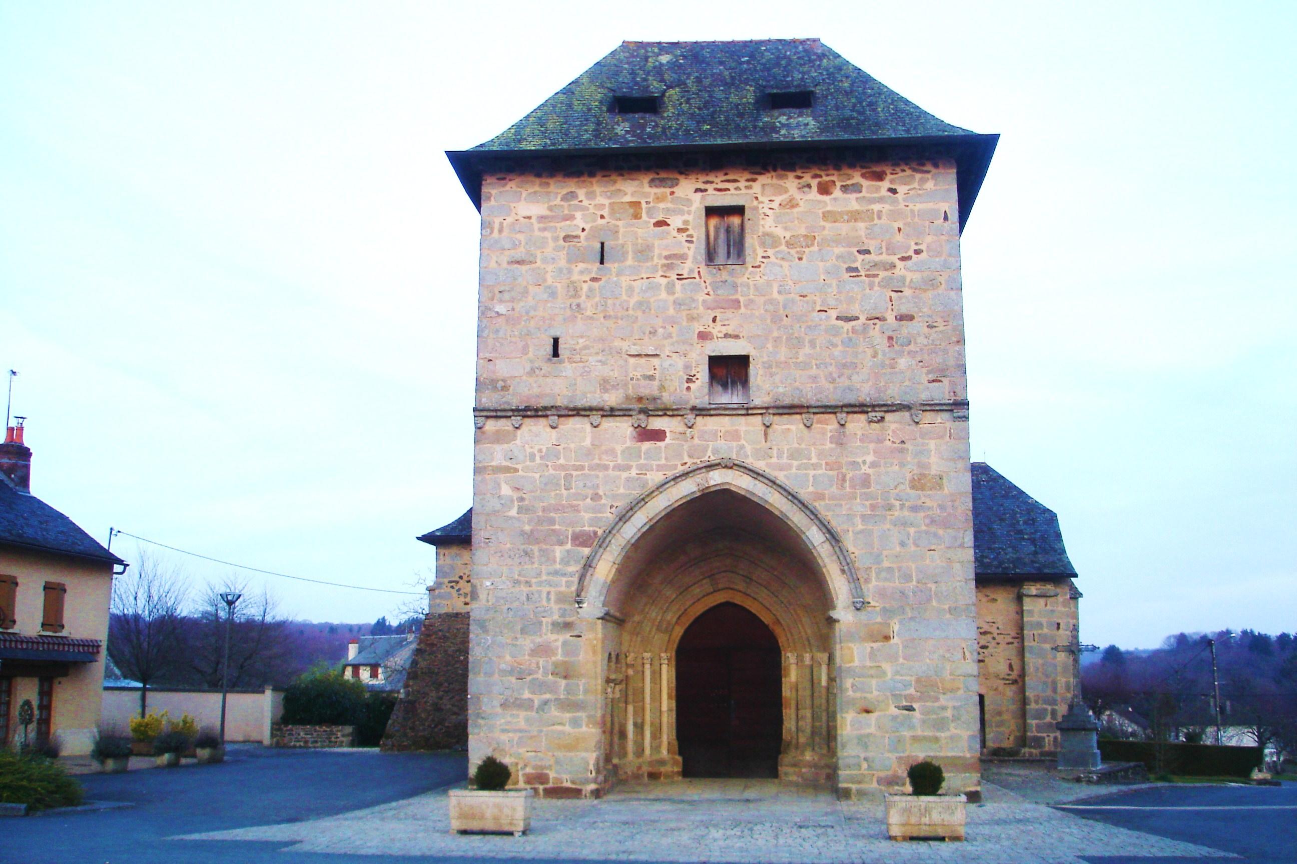 l'église Saint-Marcel de Lagraulière