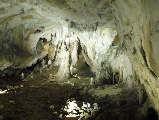 les Grottes d'Urdazubi