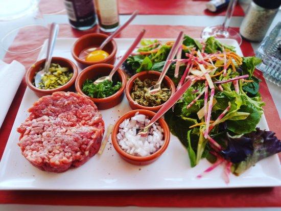 Le Bistro
