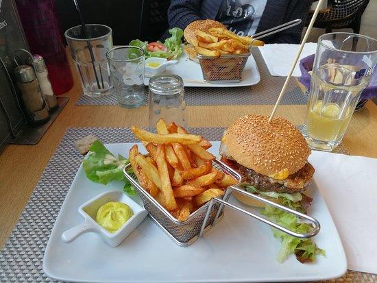 Le P'tit é Bar