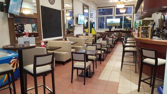 Le Cafe De La Poste