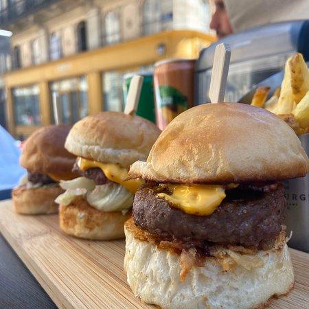 Khaan Burger