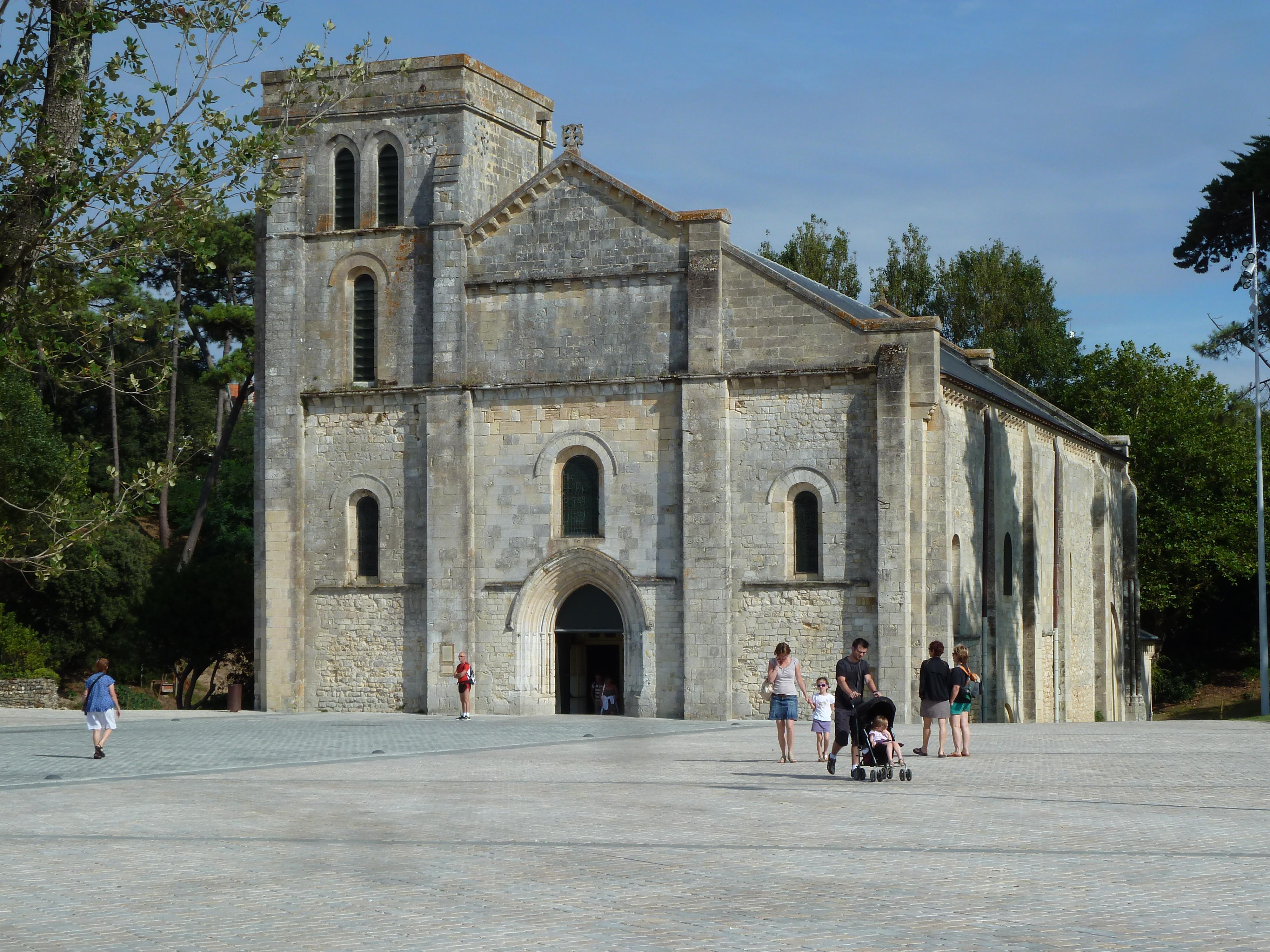 basilique Notre-Dame-de-la-fin-des-Terres