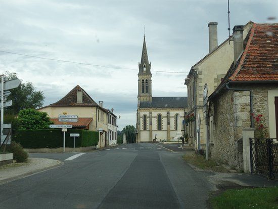 Eglise Saint-Aubin-de-Lanquais