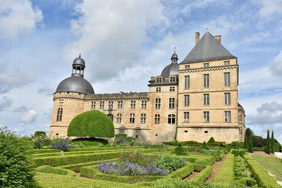 Château de Hautefort
