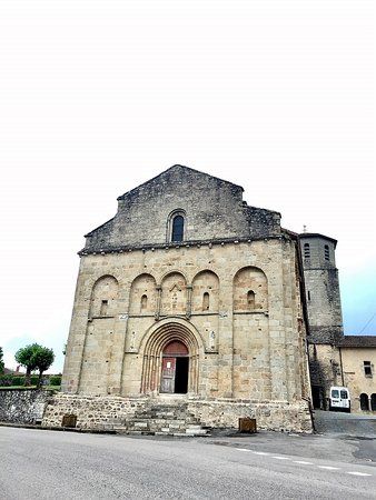 église Saint-Eutrope des Salles-Lavauguyon