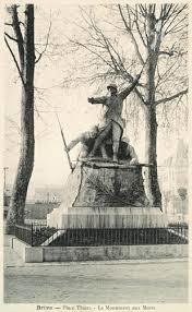 Monument Aux Morts