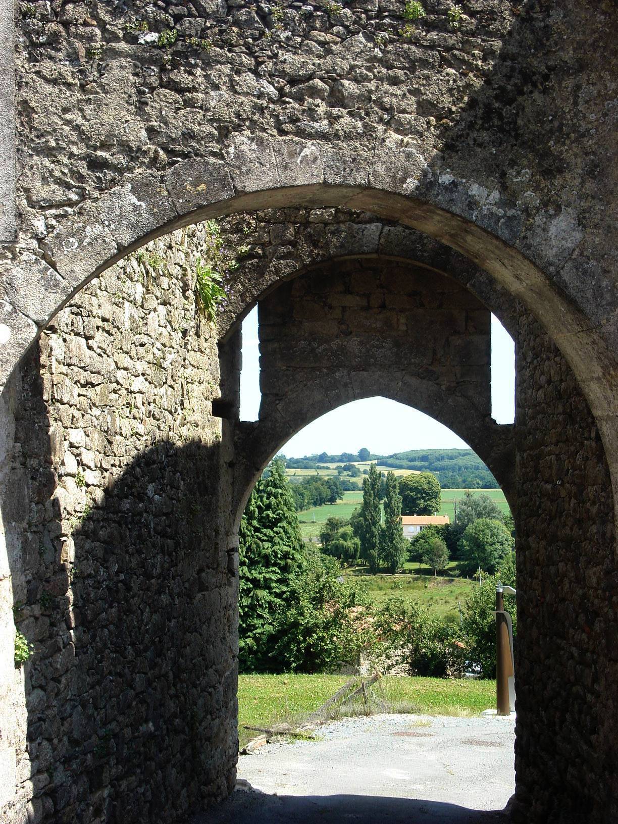 donjon de Châteaumur