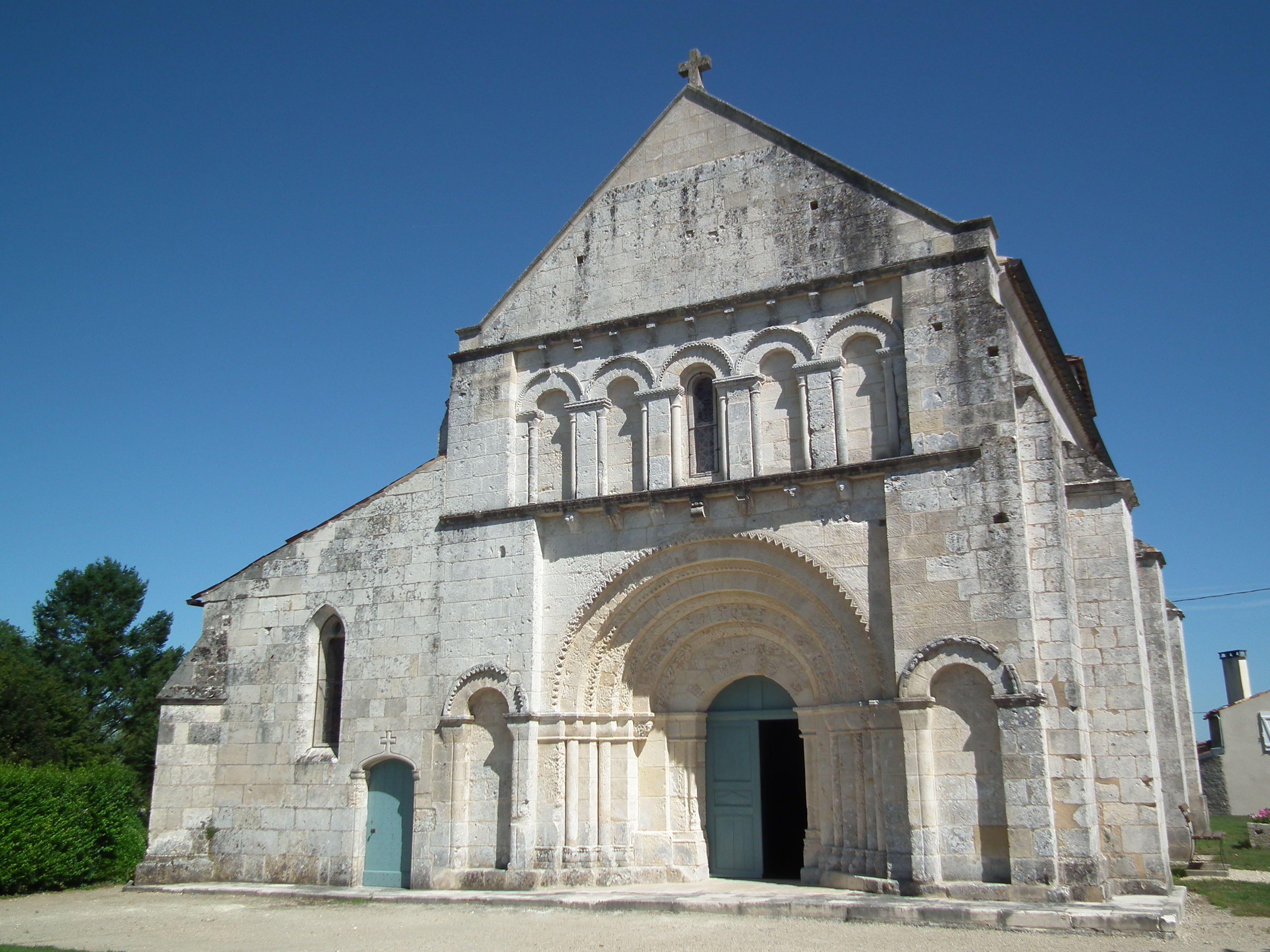 église Saint-Saturnin de Mosnac