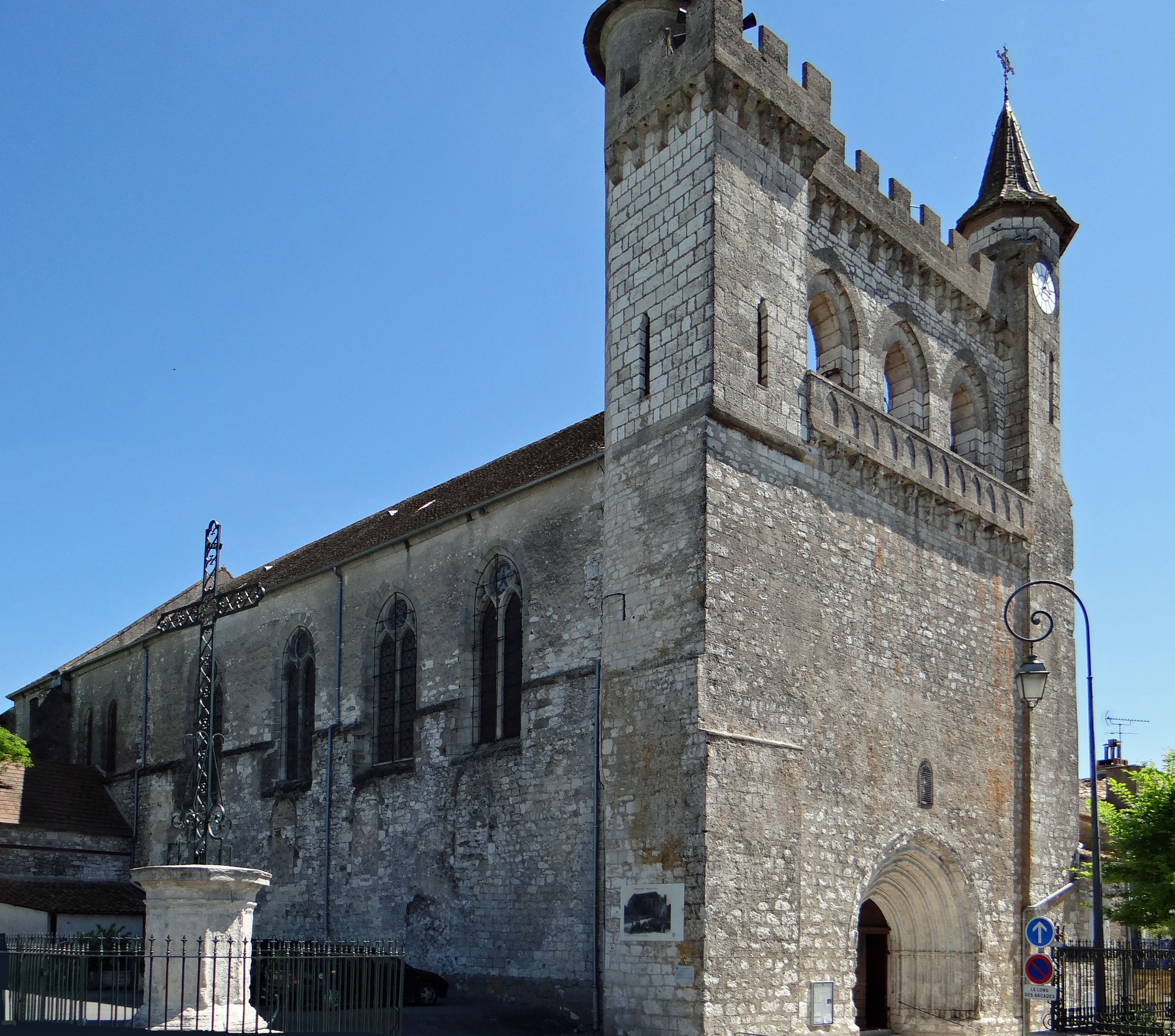 église Saint-André de Monflanquin